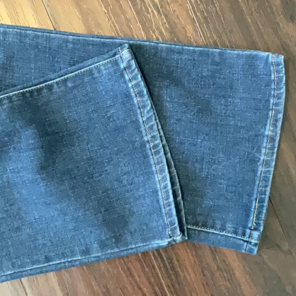 315 Shaping Bootcut LEVI’s - Picture 3 of 10